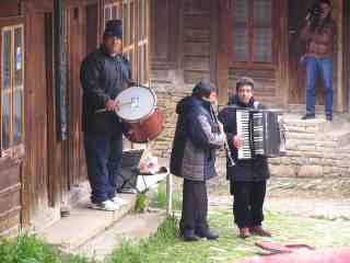 3-Village band for tourists