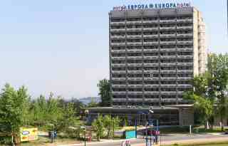 10-Typical hotel