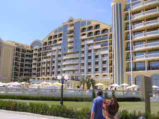 36-New Hotel
