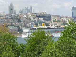 6-Cruise liner