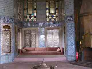 8-Palace settee and interior tiling