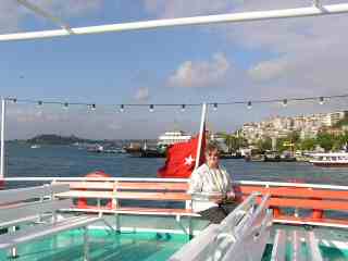 11-Rona sailing on the Bosphorus