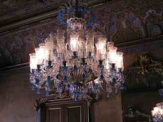 25-Chandelier extraordinary